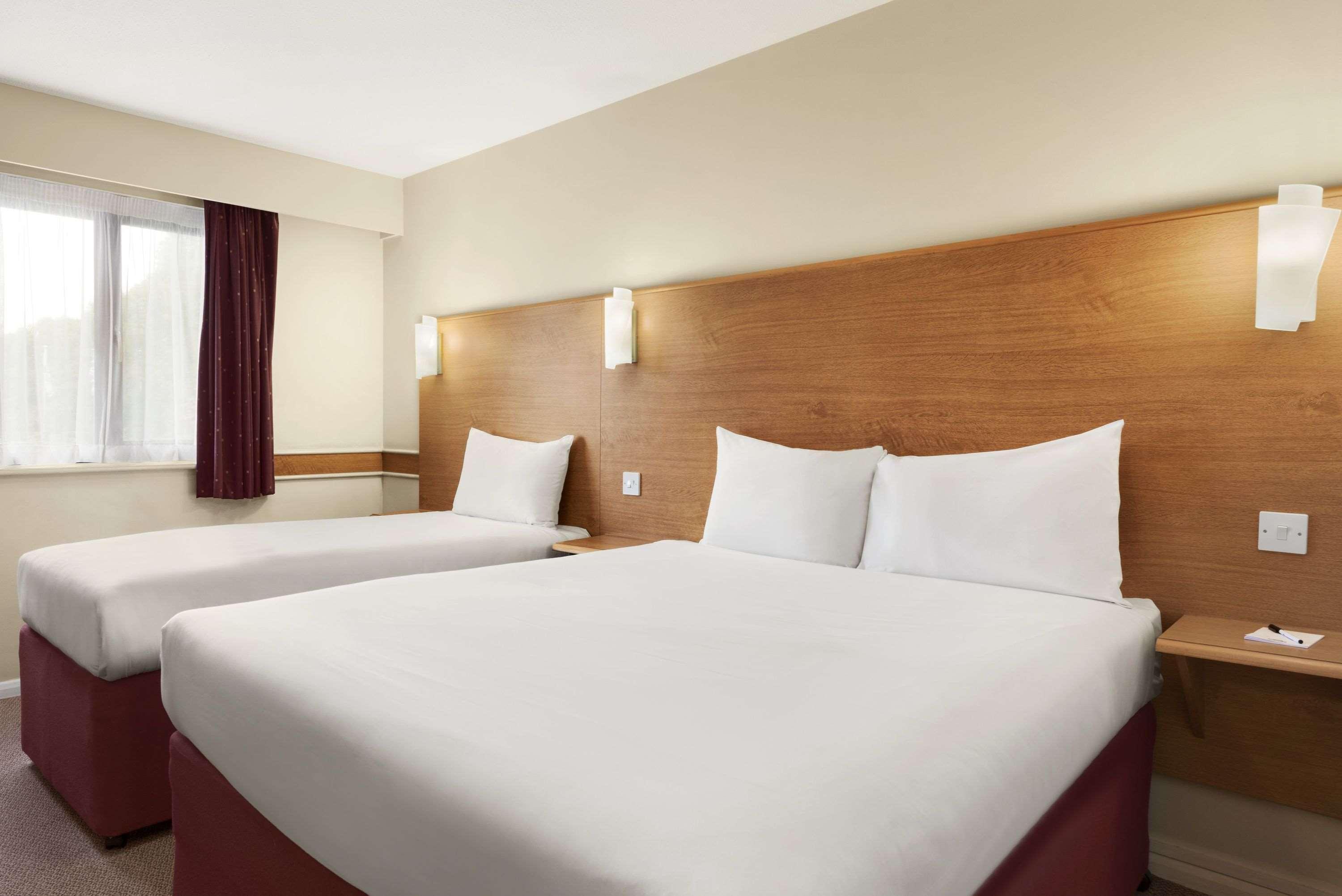 Days Inn Warwick Northbound M40 Ashorne Extérieur photo